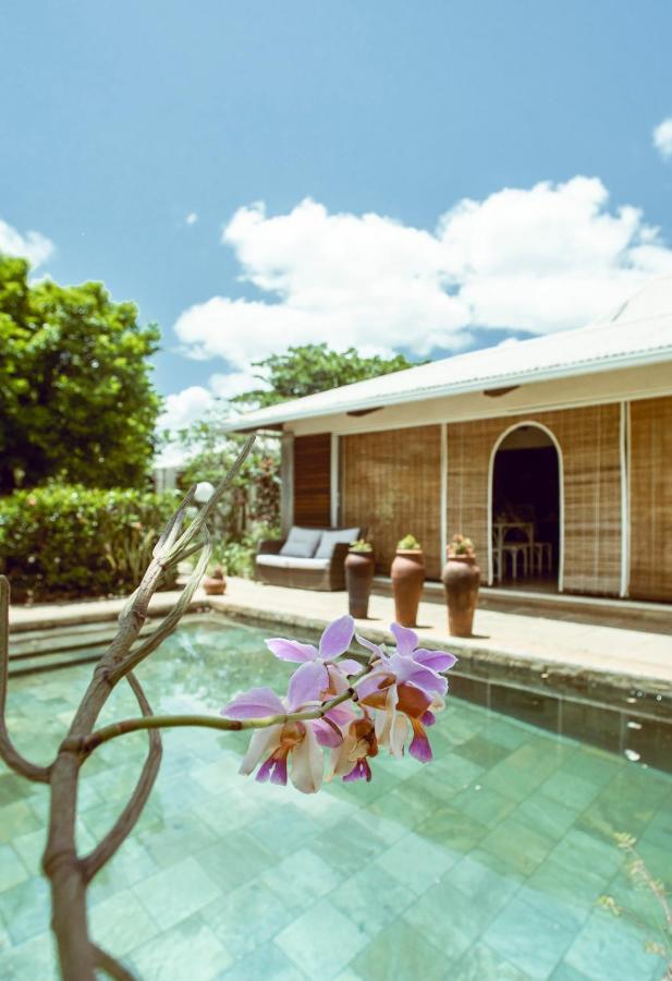 The River House Bed and Breakfast Tamarin Esterno foto