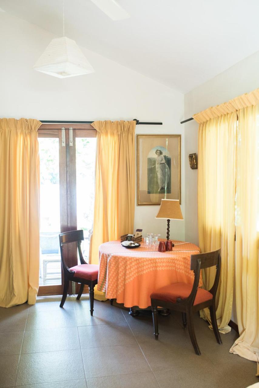 The River House Bed and Breakfast Tamarin Esterno foto
